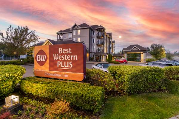 Best Western Plus Chemainus Inn - Tap to explore photos