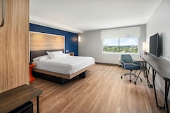 Tru by Hilton Ft Lauderdale Airport, Broward