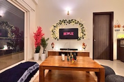 Premium High Rise Apartment with Penoramic Balcony View, Gurgaon