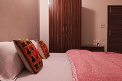 Shimla Gypsy - Oak Room (Women Friendly), Kufri
