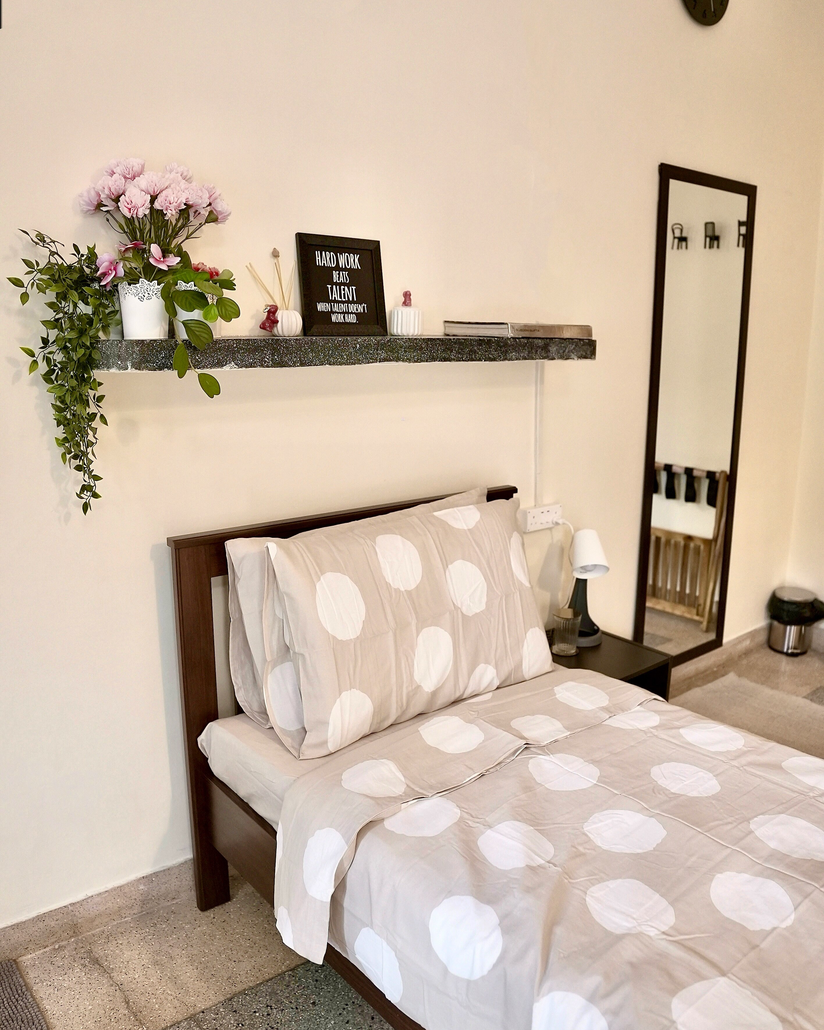 BACKPACKERS DEN CHANDIGARH - Tap to explore photos