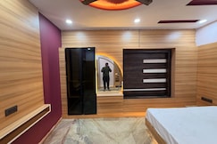 GOVINDAM PALACE, Govardhan