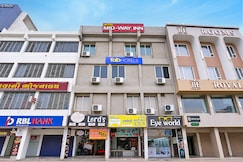 FabHotel Mid Way, Gandhinagar