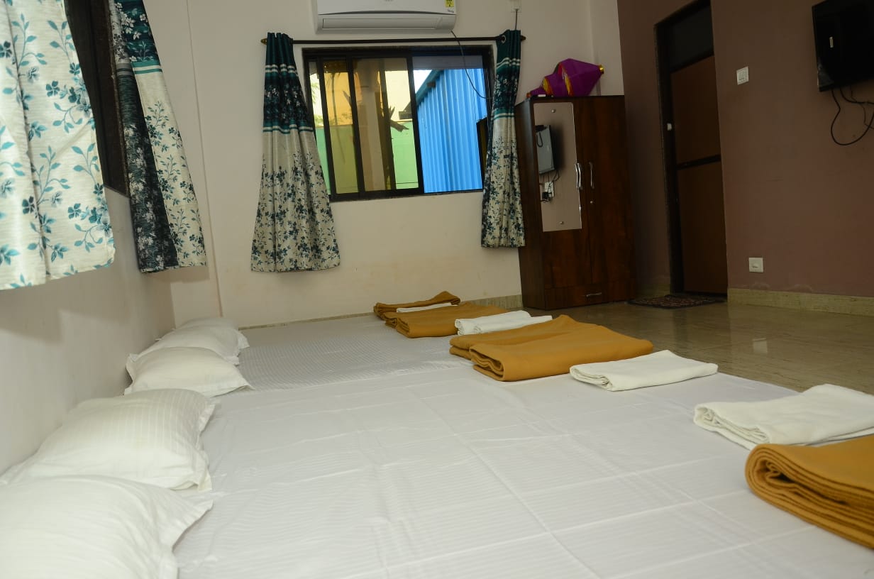 Star HomeStay - Tap to explore photos