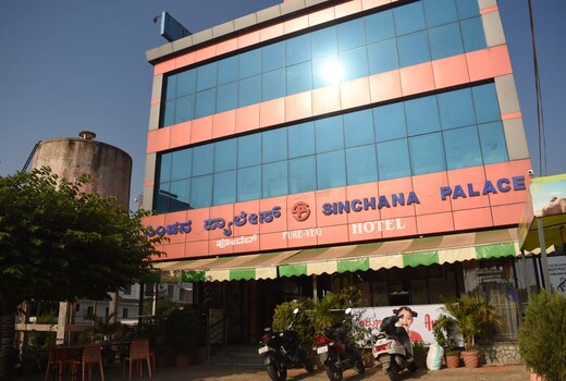 Sinchana Palace Hotel