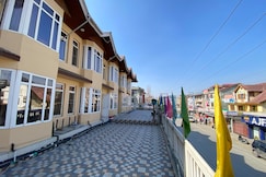 Hotel Kaisar, Srinagar