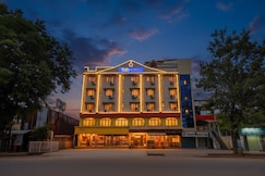 FabHotel Crystal Inn II - Paldi Char Rasta, Ahmedabad