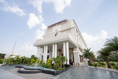 Pride Hotel & Convention Centre Indore, Indore