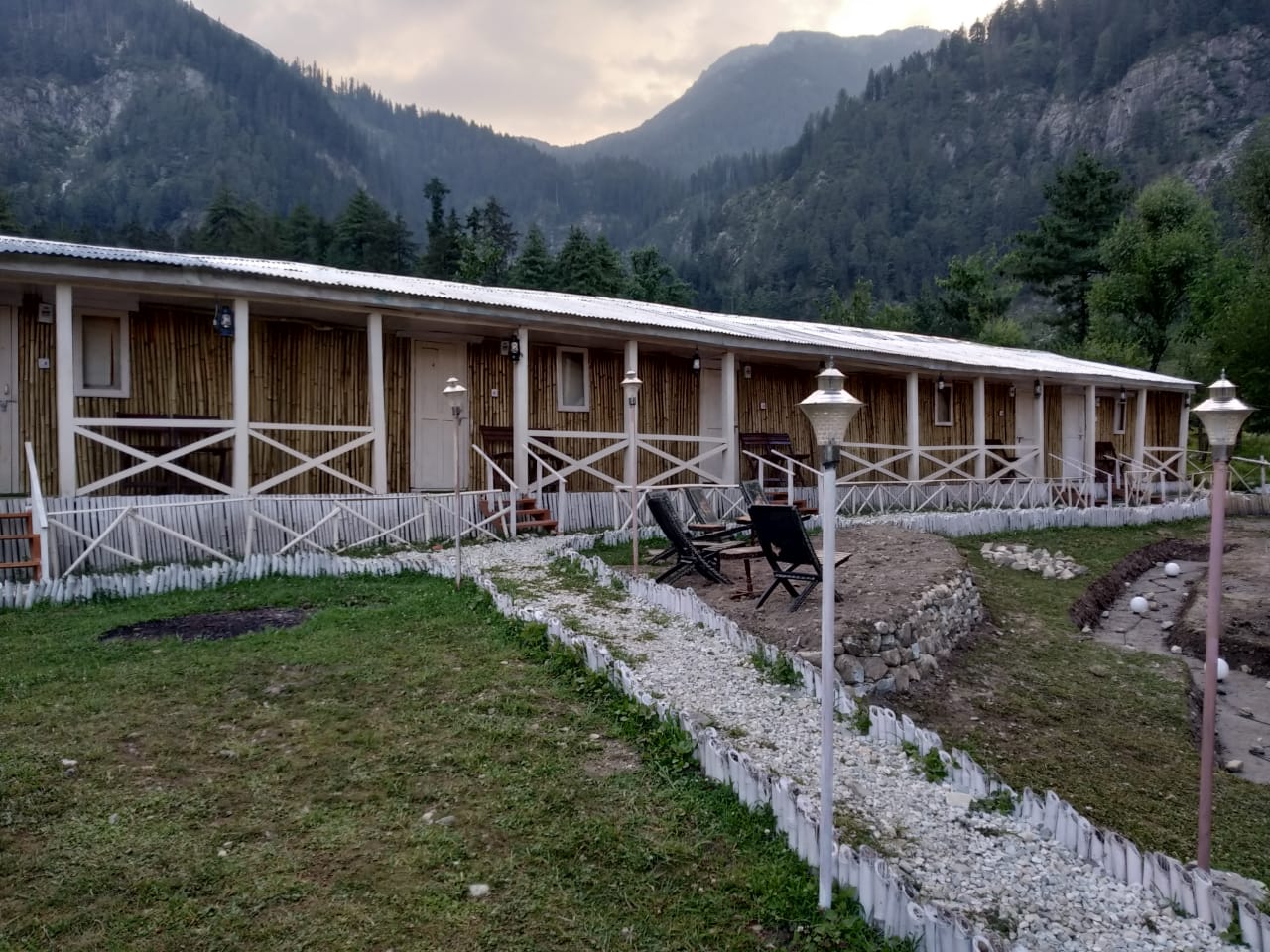 Bagha Sarahan - Tap to explore photos
