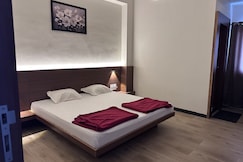 Hotel Gulabbaag Palace, Amravati