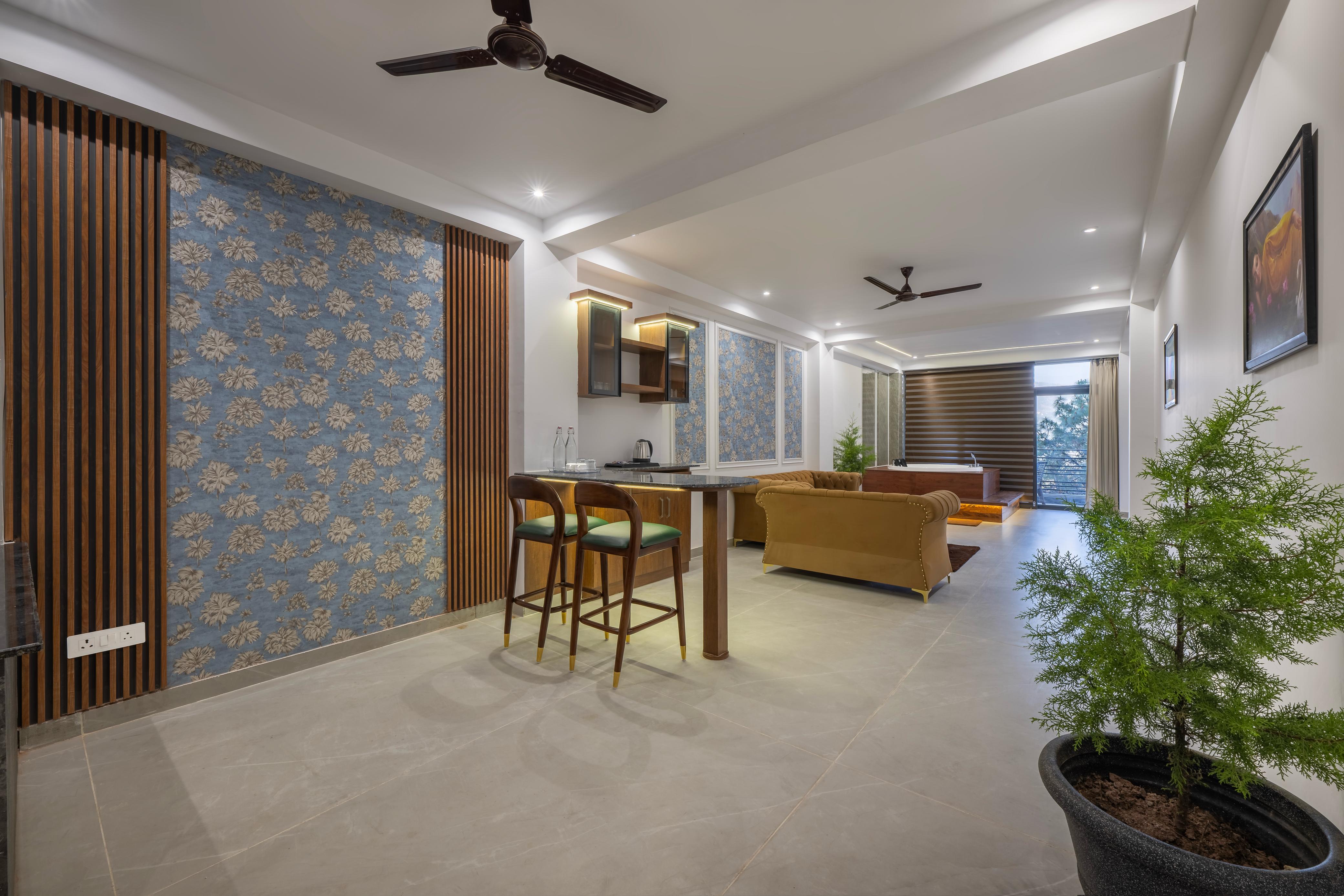 Echron|2BHK Aprt|Jacuzzi|Balcony| - Tap to explore photos