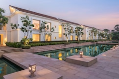 Marasa Sarovar Premiere-Bodhgaya, Gaya