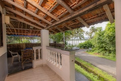 Studio,Rver& SeaView on Talpona road Wifi,Ac,prk, Dandeli