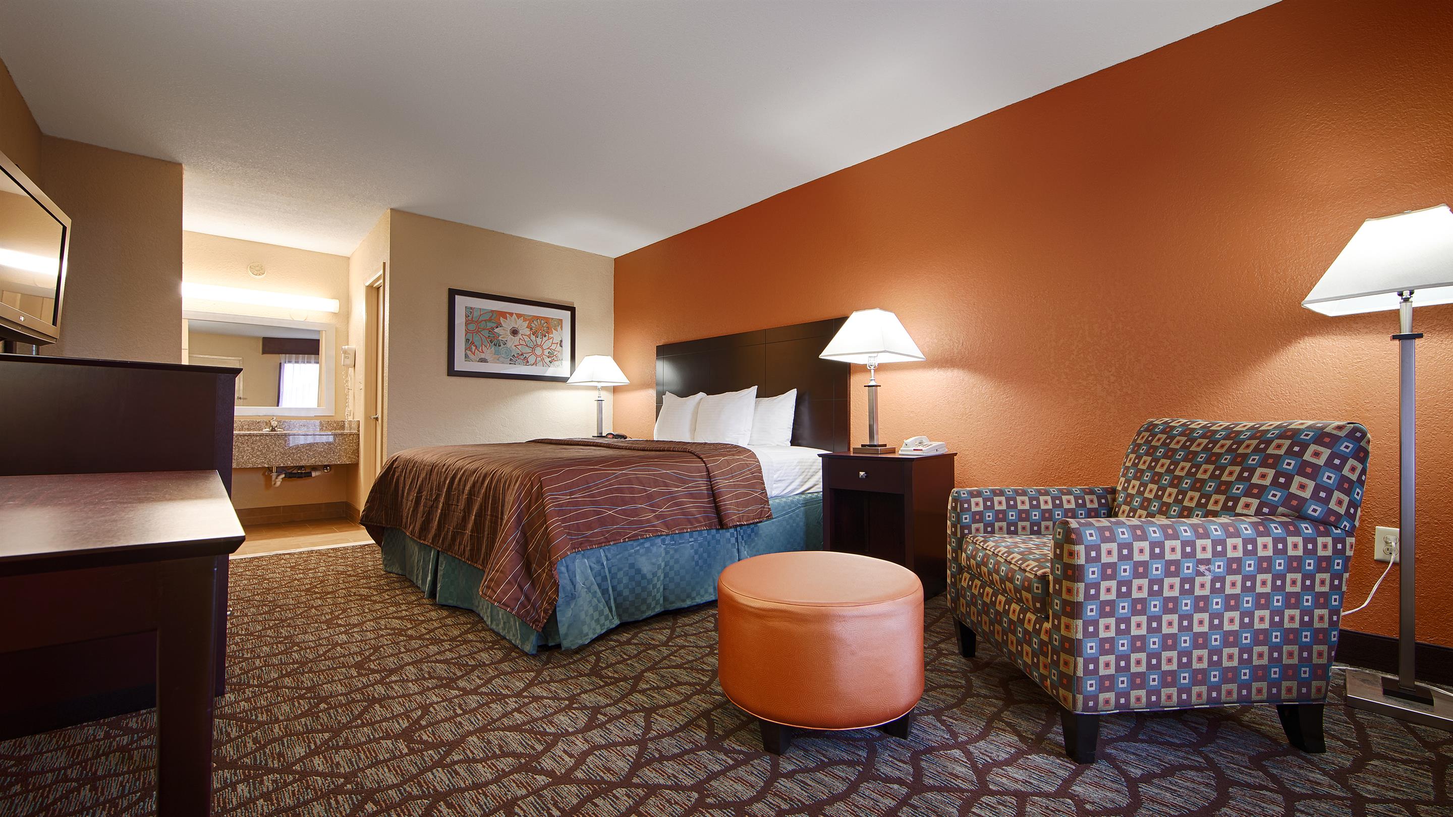 Best Western Starke - Tap to explore photos