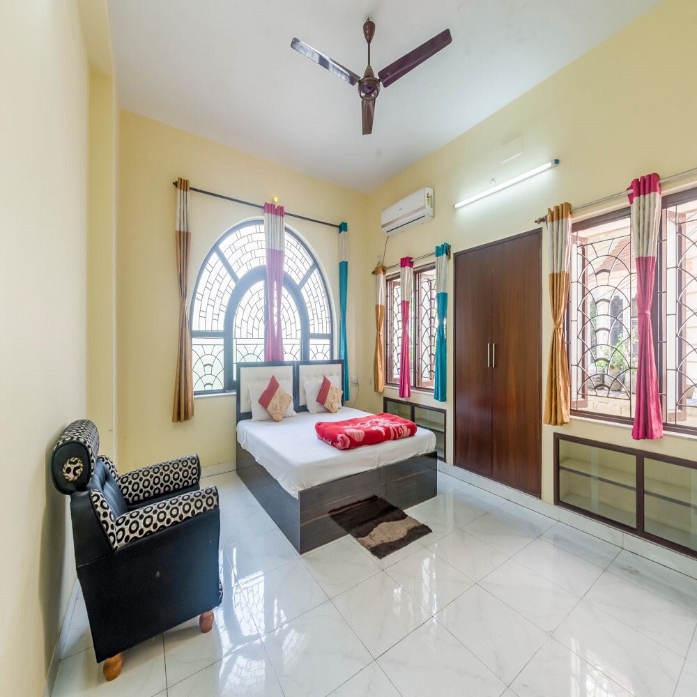 Apartment in Jadavpur - Tap to explore photos