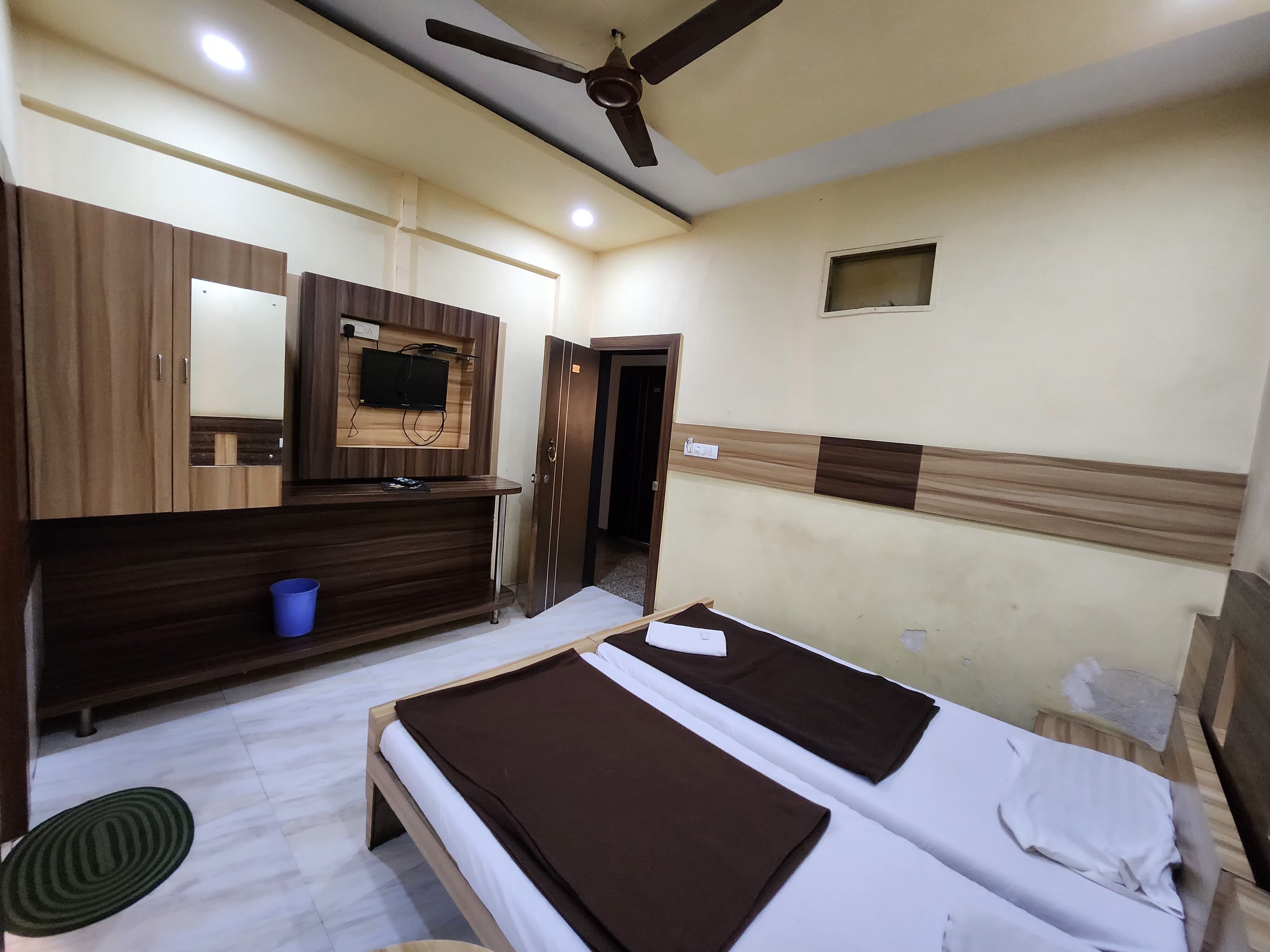 SEBLE HOTEL DELUXE PRIVATE LIMITED 2