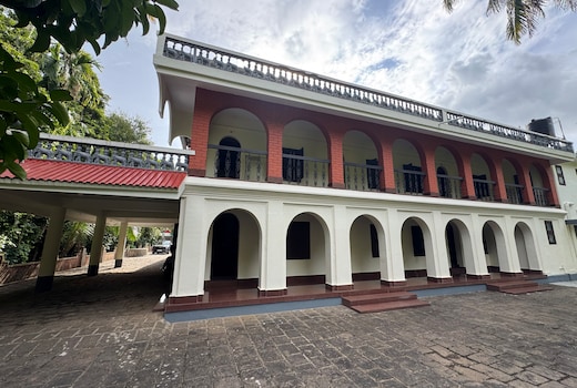Ohstayz Tharavad| Private Pool Heritage Villa