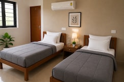 Z Express Einstein, Coimbatore