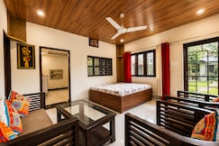 Nature Nest Farmstay1 BR - Peaceful by Homeyhuts, Chamba