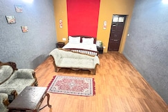 Hotel Sanand Heritage @Nakki Lake, Mount Abu