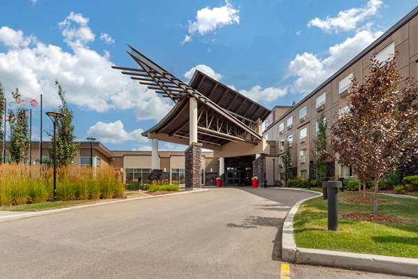 Best Western Plus Edmonton Airport - Tap to explore photos