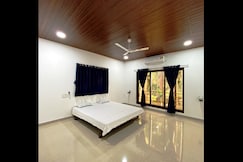 The Beach Walk by Rachana Farm Varsoli Beach Road, Shrivardhan