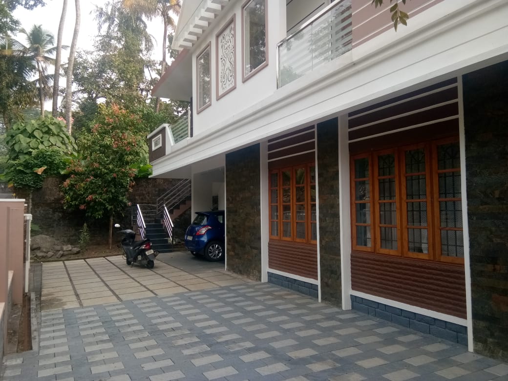 Josephs Homestay - Tap to explore photos