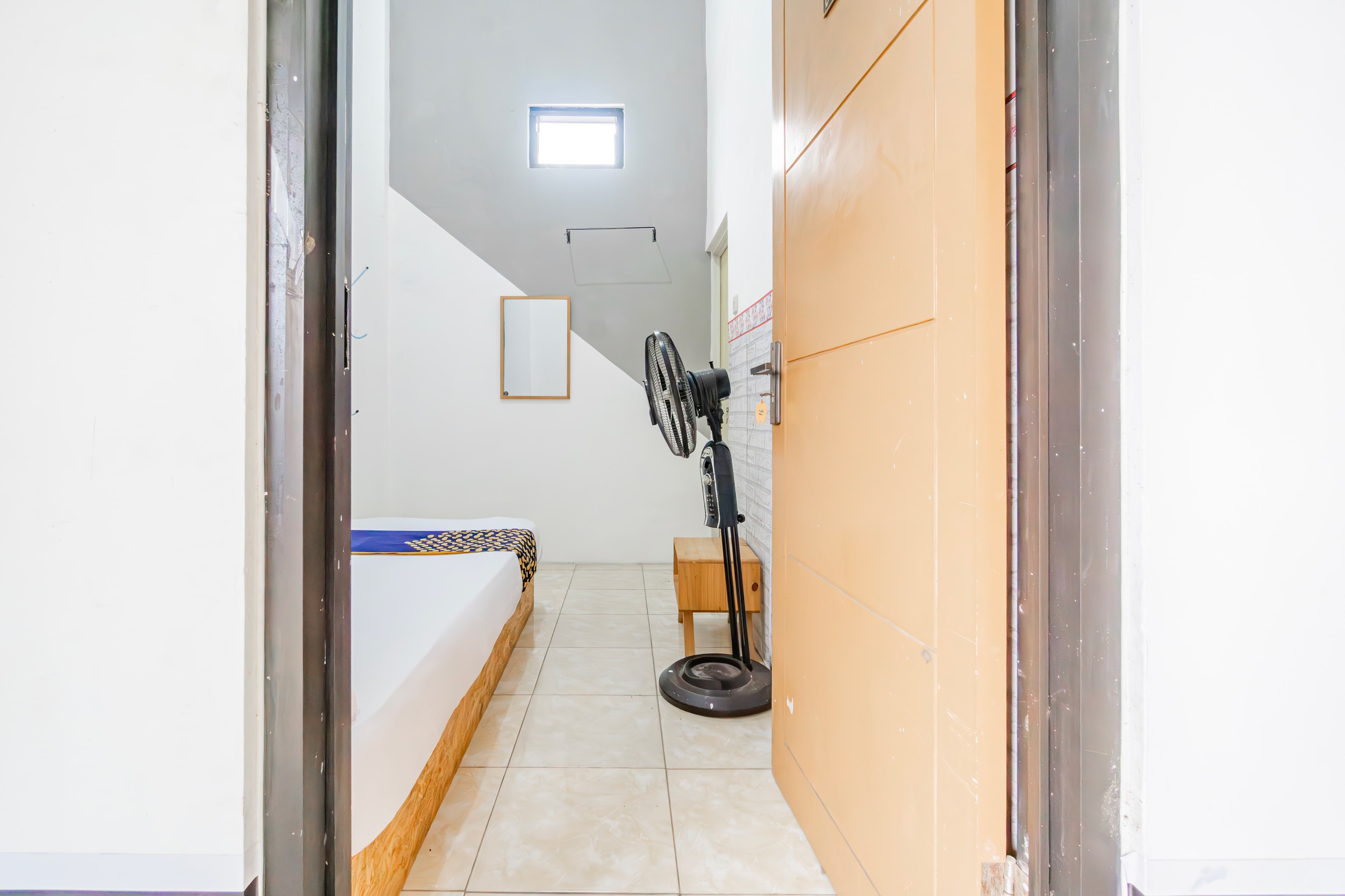 SPOT ON 93763 Ita Homestay Syariah - Tap to explore photos