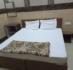 Deluxe AC Room with Wifi