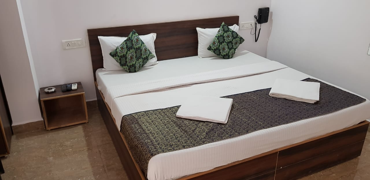 Poornima AC Rooms in Calangute - Tap to explore photos