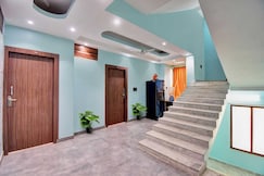 Hotel O Redwood Plaza, Kolkata