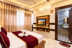 Hotel Gayatri Dham Near Prem Mandir, Vrindavan