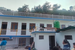 Lovely home stay, Ranikhet