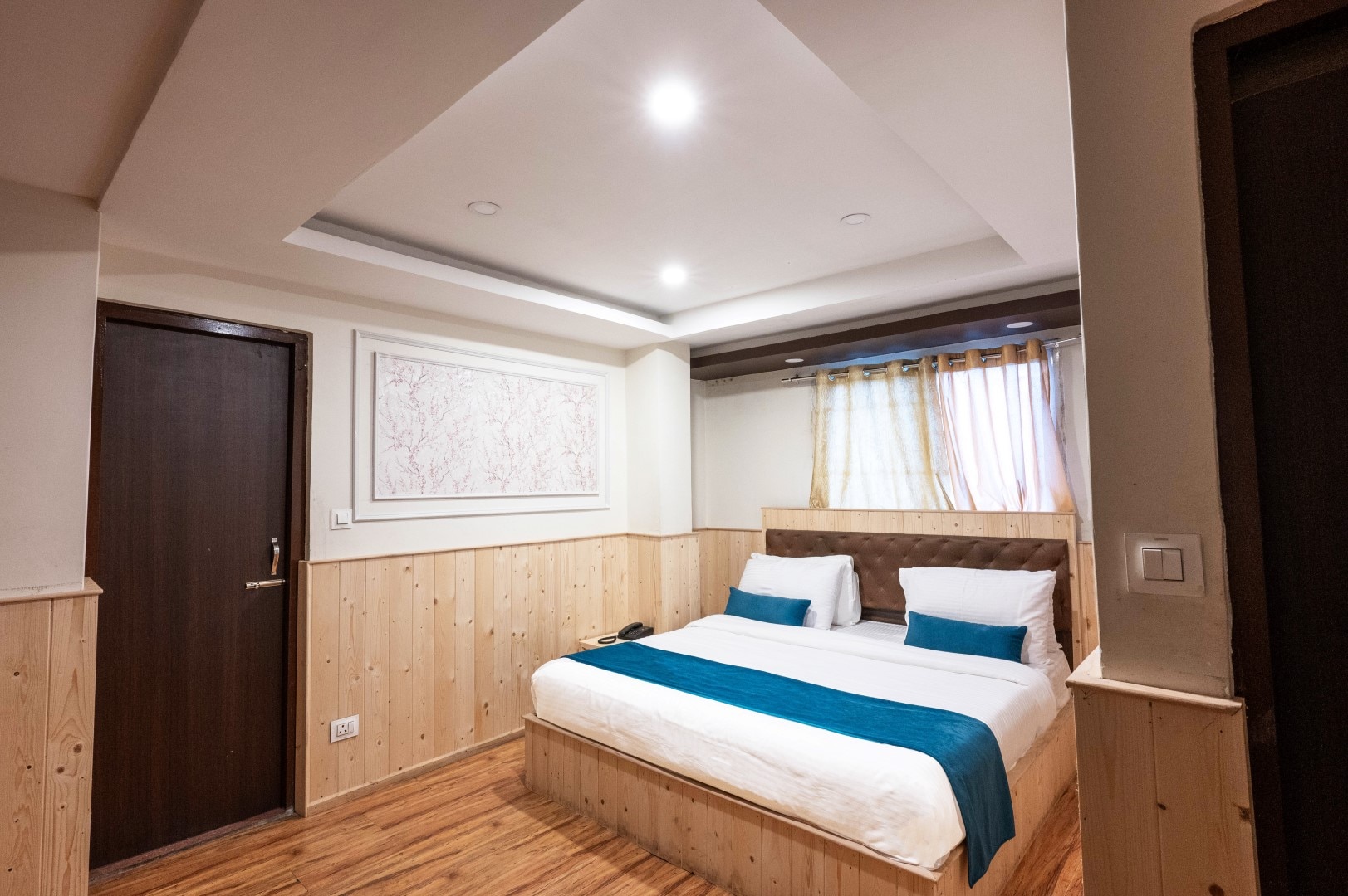 Avianna New Mandala Hotel & Spa - Tap to explore photos