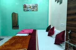 Hotel Paarvi Palace - Best hotel near Ram Mandir Ayodhya, Ayodhya