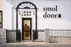 Smol Door, Rishikesh