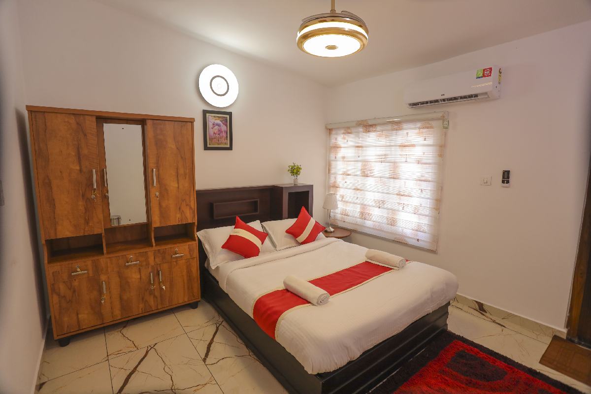 Hill Top Homestay - Tap to explore photos