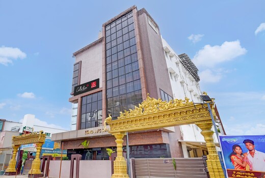 Collection O Eswar Grand Residency