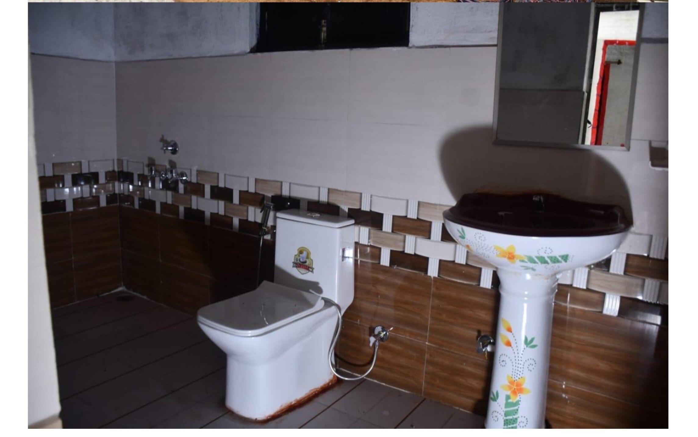 Raj Niwas Homestay - Tap to explore photos