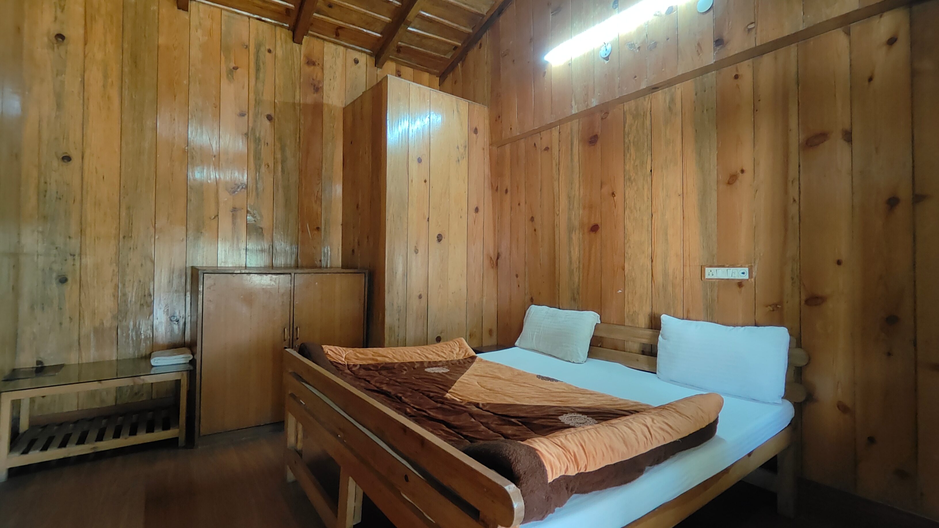 Trishita Residency@Bhimtal Lake - Tap to explore photos
