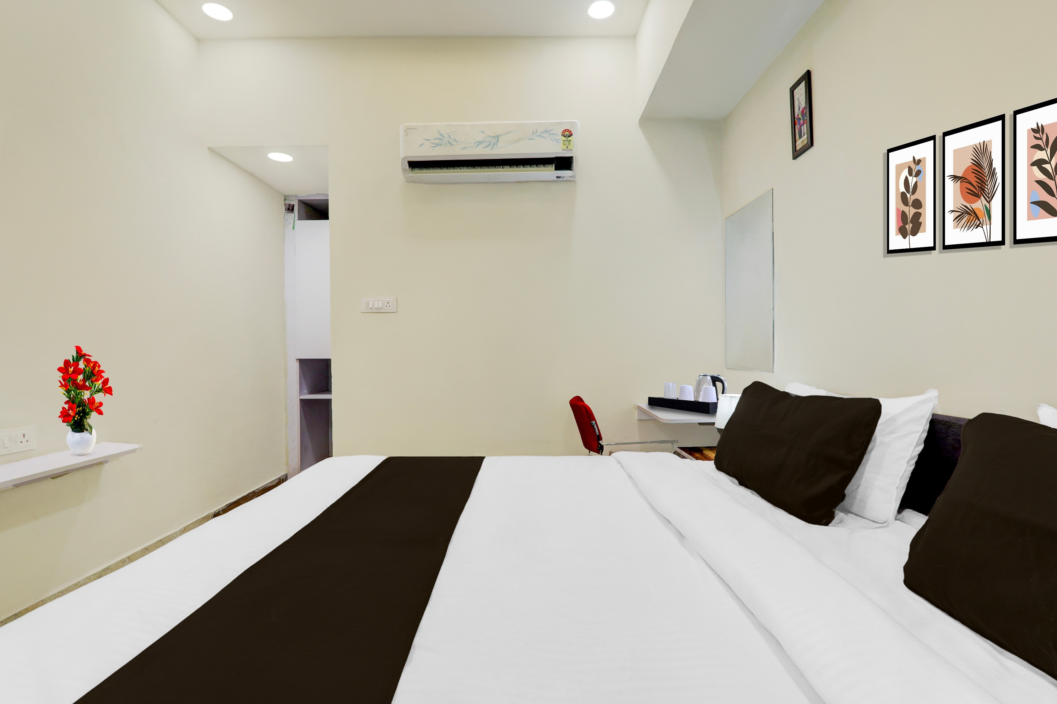Super Collection O Kakadeo Kanpur Formerly Hotel Avon - Tap to explore photos