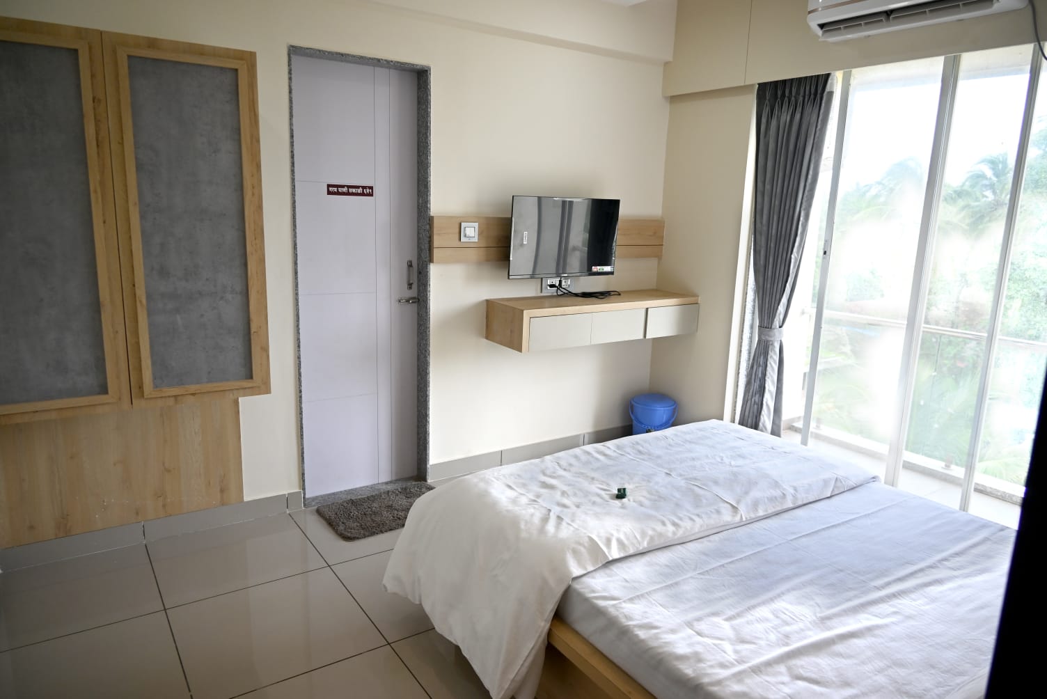 Hotel Mandakini 3