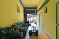 Hotel O Penginapan LorraNearPasar Oleh Oleh, Batam