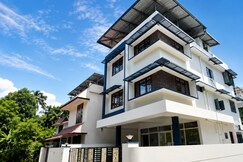 Vallimony Luxury Stays- Padmanabhaswamy Temple, Thiruvananthapuram