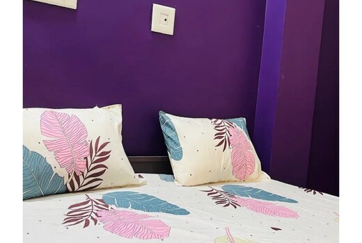 Purple Nest| Garden Escape