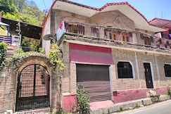Sunny Hills guest house, Bhowali