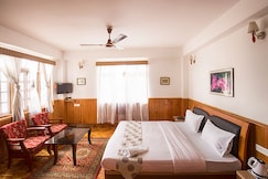 THE CORAL INN, Gangtok