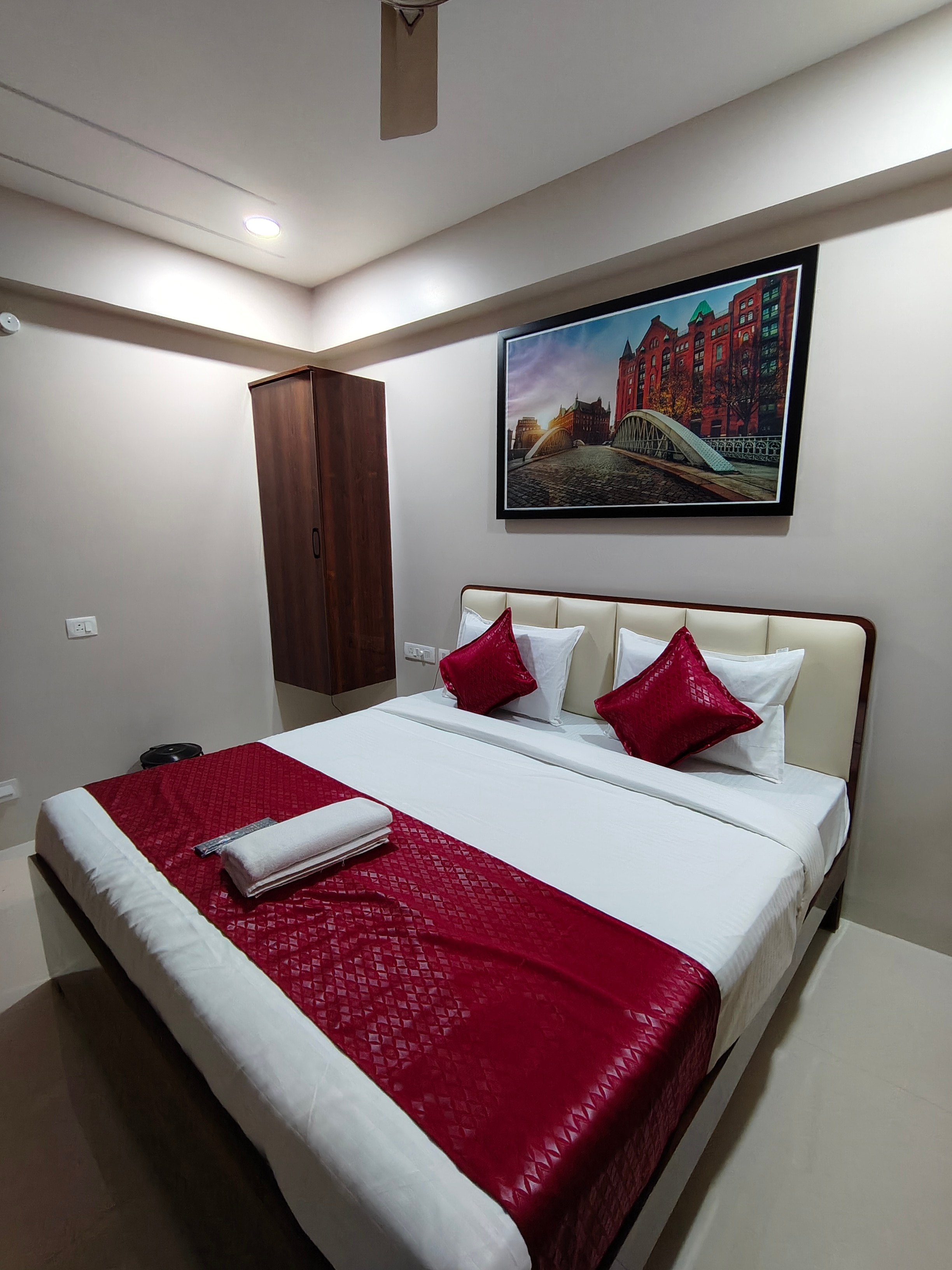 Theo Suites Hotel Madhapur - Tap to explore photos