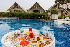 Praveg Beach Resort Daman, Lighthouse Beach, Vapi