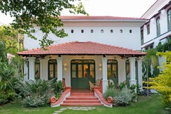 5Bed Mansion Villa W PVT pool a full time chef, Goa